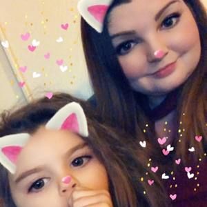 Meet your Posher, Crystal